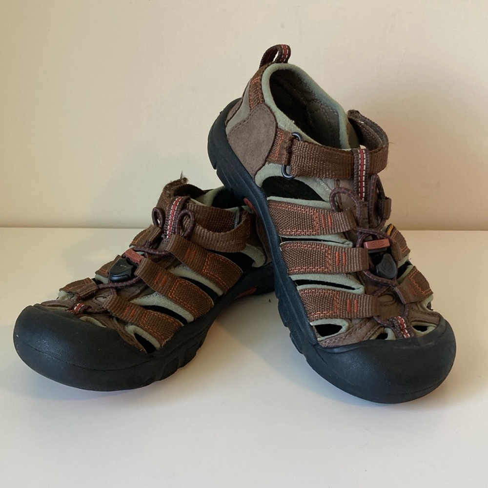 Keen Newport H20 Waterproof Kids Hiking Outdoor Sandals Brown US Size 4 EUC